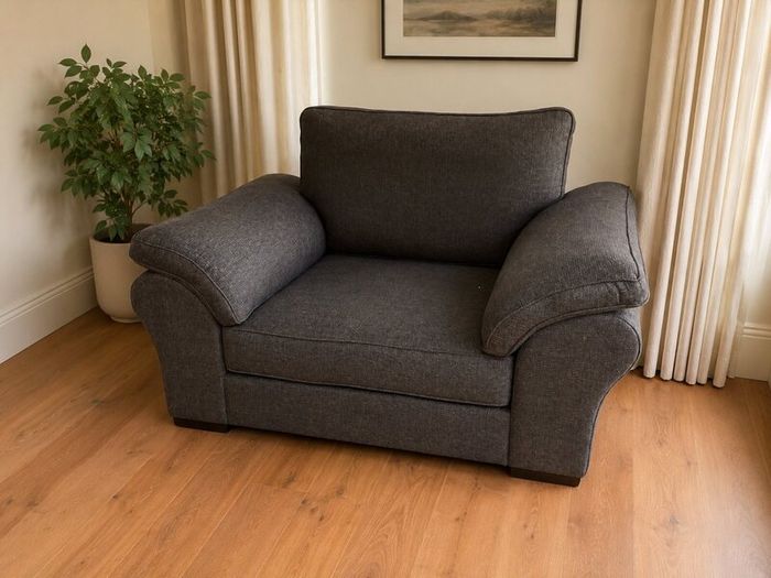 Finline Furniture - Armchair Loveseat