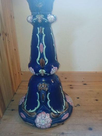 jardiniere pedestal