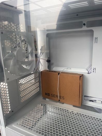 NZXT H3 flow micro ATX