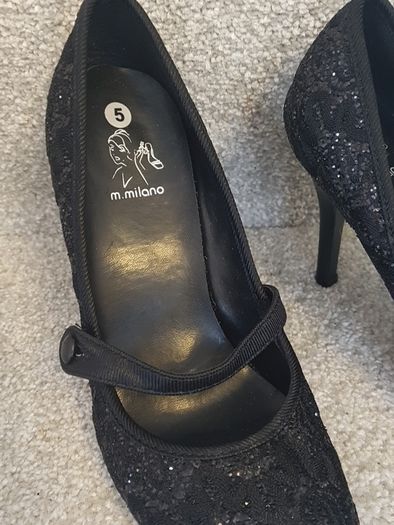 Debs Shoes. Big Clearout, Make An Offer