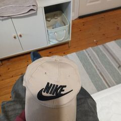 nike cap