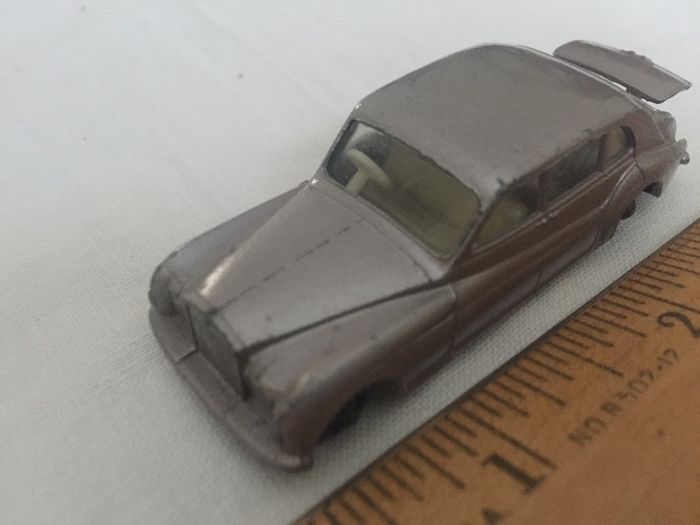 Matchbox. Regular wheels. Rolls Royce Phantom V. Number 44b