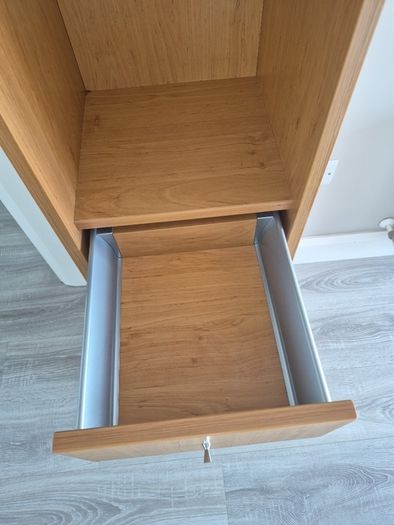 Bathroom cabinet