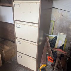4 drawer metal filing cabinet, lockable