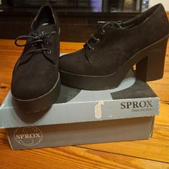 heeled creeper style ankle boot shoe