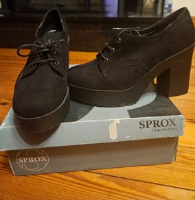 heeled creeper style ankle boot shoe