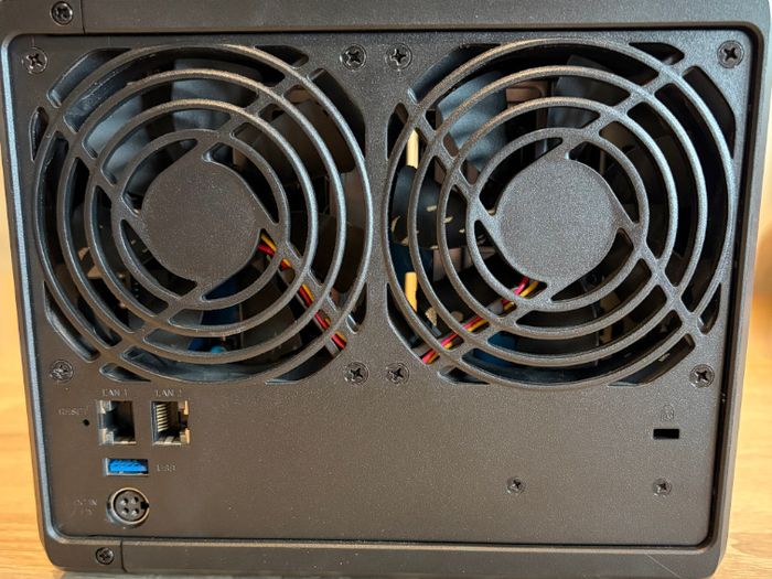 Synology DS420+ NAS