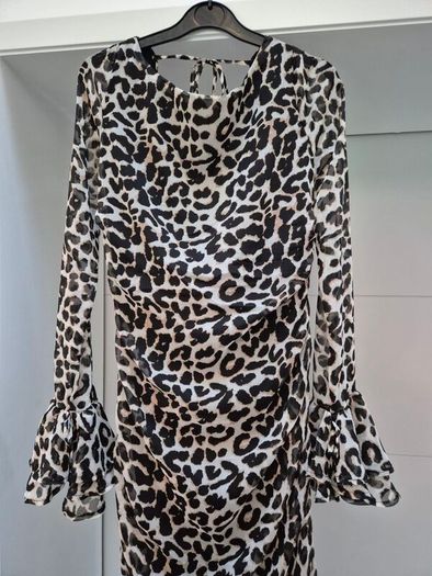 womans dress