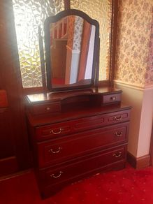 Mahogany dressing table