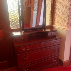 Mahogany dressing table