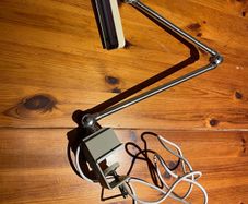 Table lamp