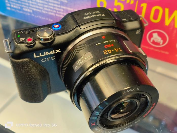 Touch Screen Panasonic LUMIX DMC-GF5K 12.1MP Digital Camera w/ 14-42mm Lens with Intelligent Auto (iA)