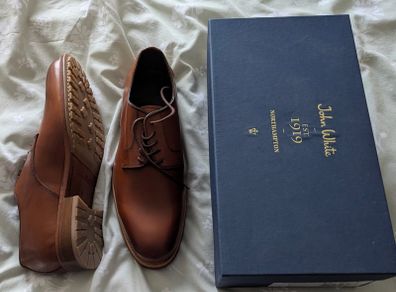 Men's leather shoes