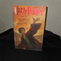 Harry Potter and the Deathly Hallows - Hardback 1st Edition