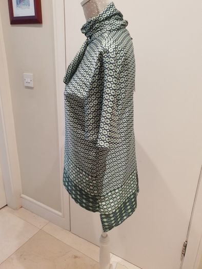 Zara geometric silky feel top uk10 bnwt