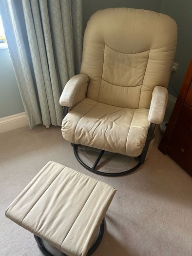 rocking chair with stool