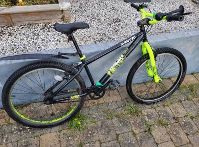 Used black and Green X Rated 3D Mesh Dirt jump Bike 26" wheel mountain bike with horn good condition