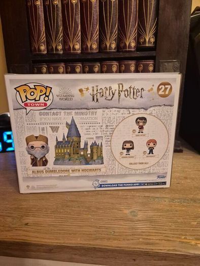 Funko Pop Town Albus Dumbledore with Hogwarts 27 (Mint & Unopened)