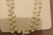Long pearl necklace