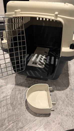 BRAND NEW Pet Carrier / Travel Crate (Petstop L50) - Unused with Tags