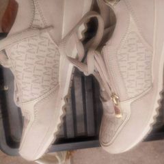 Dressy Runners