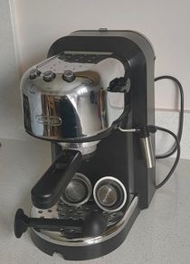 DELONGHI - Espresso Pump Coffee Machine