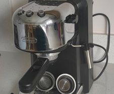 DELONGHI - Espresso Pump Coffee Machine