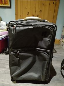 it Cabin Case. Super Lightweight. Free Tracked Postage!