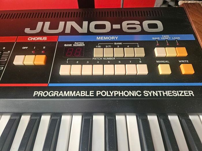 Roland Juno 60