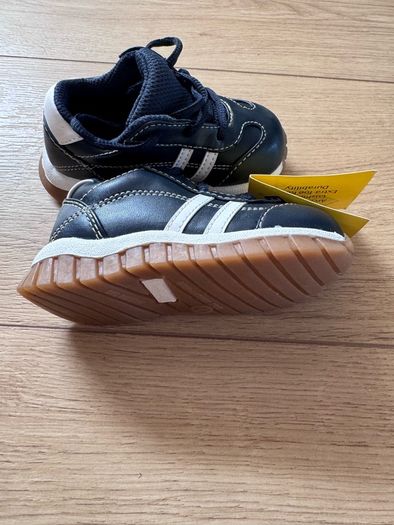 Toddler shoes