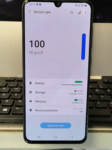 Samsung Galaxy A70 (Dual SIM) 128GB / 6GB RAM (Unlocked) Smartphone/ Used