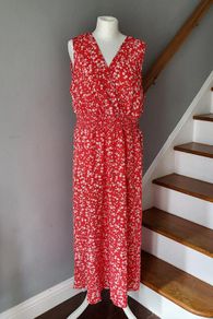 Red floral sleeveless summer dress, Size 2XL / UK20, Brand new
