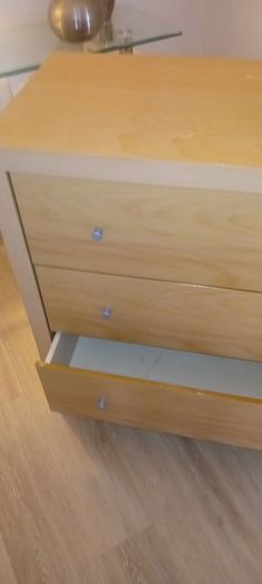 Chest of drawers free