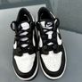Nike dunks size 2.5 Image 4