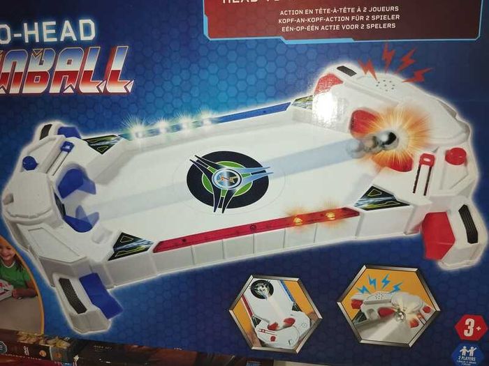 Head-to-Head 2-Player Pinball Game