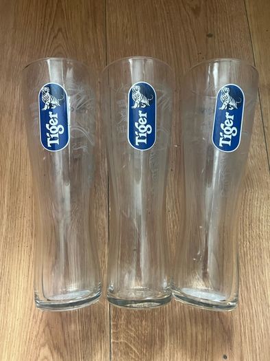 Samuel Adams Boston Lager Beer Pint Glass Tiger beer Official Pint Glass guinness hop house 13 smithwicks orchard thieves Rockshore cider Galway hooker