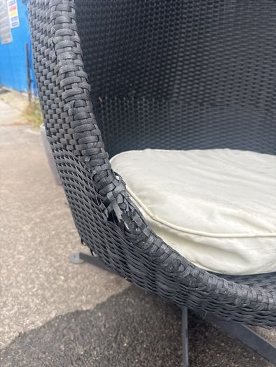 Hanging Egg  Chair Garden