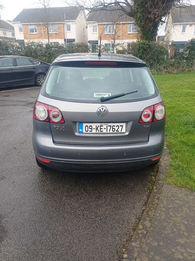 2009 Volkswagen Golf price drop