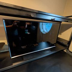 Samsung 32" Monitor Full HD 1080p TV