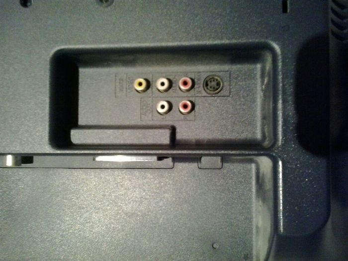 20 "Flat Screen Sharp