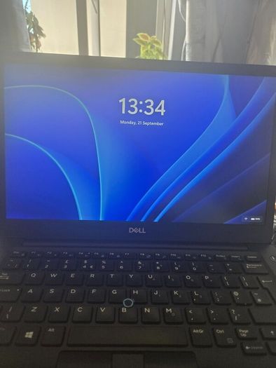 Dell laptop  latitude 7490