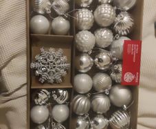 40pk Shatterproof Silver Baubles