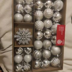 40pk Shatterproof Silver Baubles