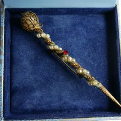 Antique  Trifari Rhinestone Brooch