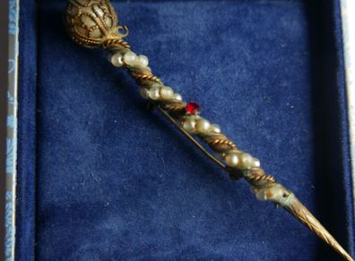 Antique  Trifari Rhinestone Brooch