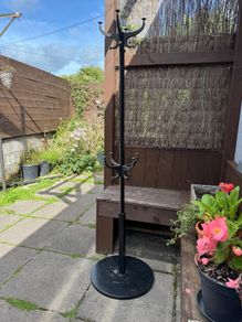 Coat stand