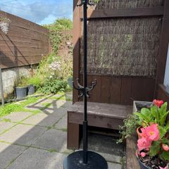 Coat stand