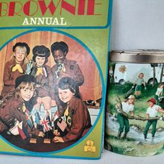 vintage brownie 1972 annual and girl scouts tin