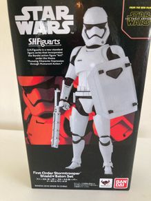 Star Wars Sh figuarts First order Stormtrooper shield and Baton set