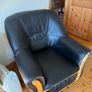 2 Leather Armchairs Image 4